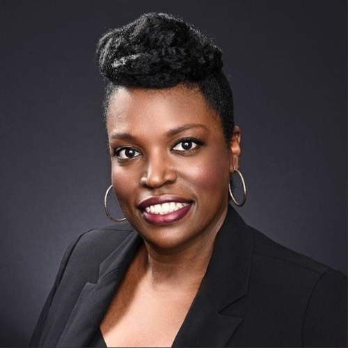 April Smith headshot